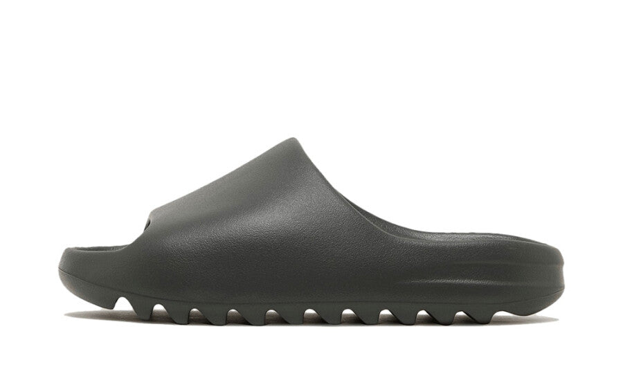 Adidas Yeezy Slide dark onyx