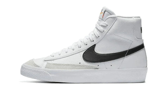 Nike Blazer Mid 77 vintage white black